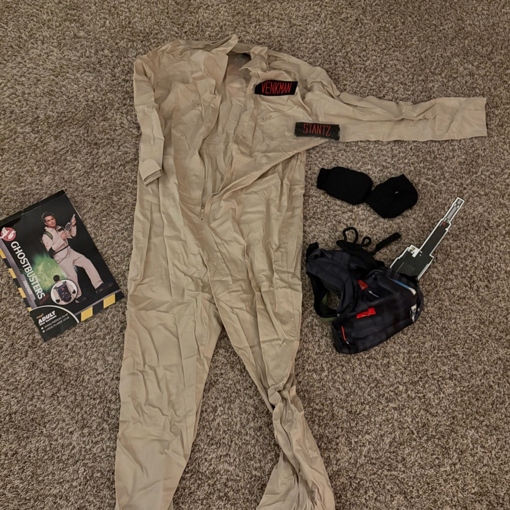 Adult Men L/XL Ghostbusters Costume with Accessories
